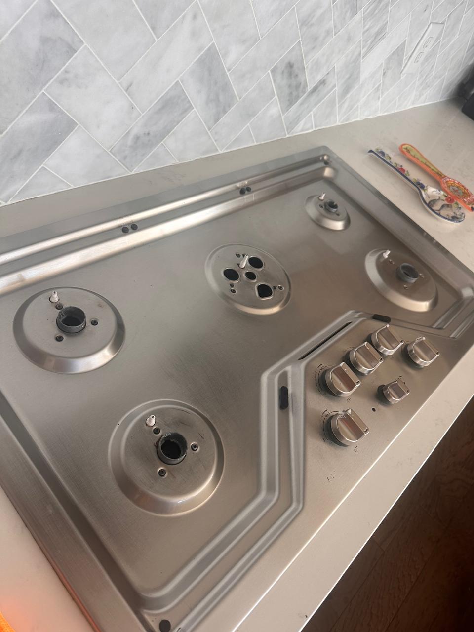 Stove & Cooktop Deep Clean - After cleaning