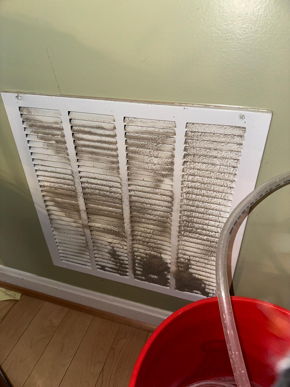 Air Vent Restoration - Before cleaning